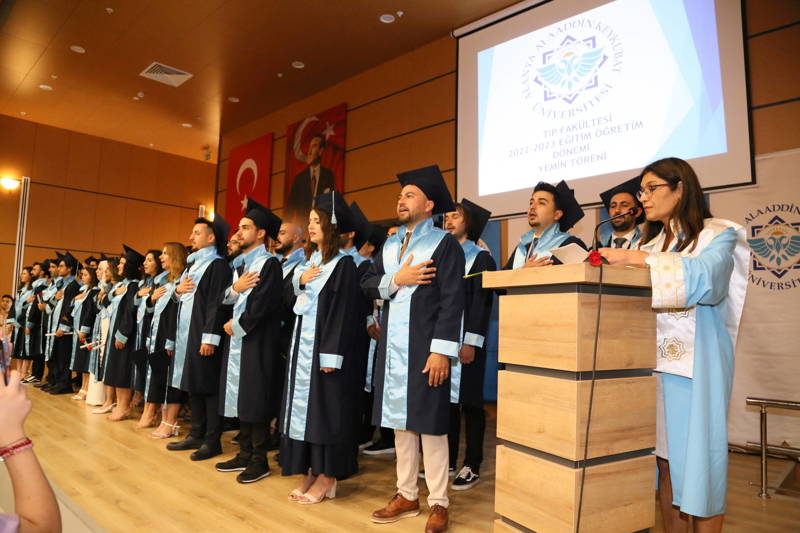 Fakültemiz 2022-2023 Eğitim-Öğretim Yılı Mezunların Hipokrat Yemini