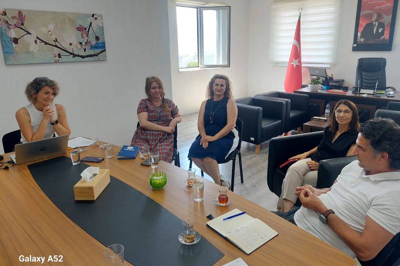 Fakültemizde Anket Komisyonu Toplantısı Gerçekleştirildi.